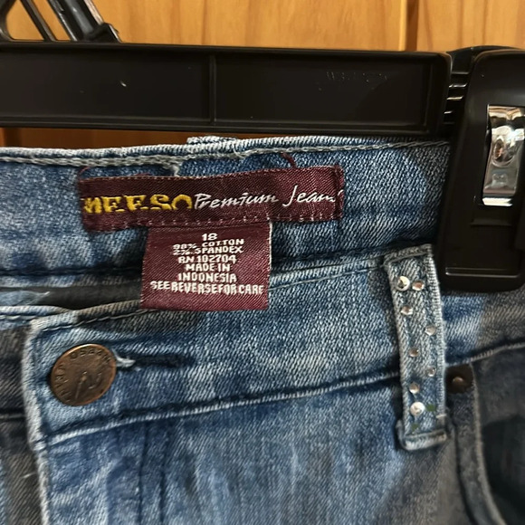 Neeso Premium Jeans Size 18 - Picture 5 of 9